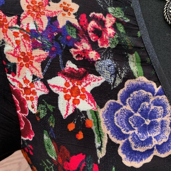 Dance & Marvel Black Floral Wrap‎ Dress - Picture 7 of 12